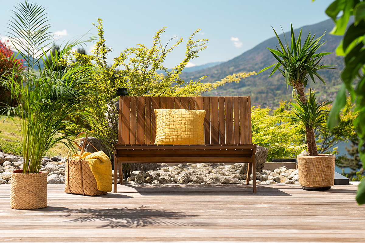 Panca da giardino in legno massello TIDAK