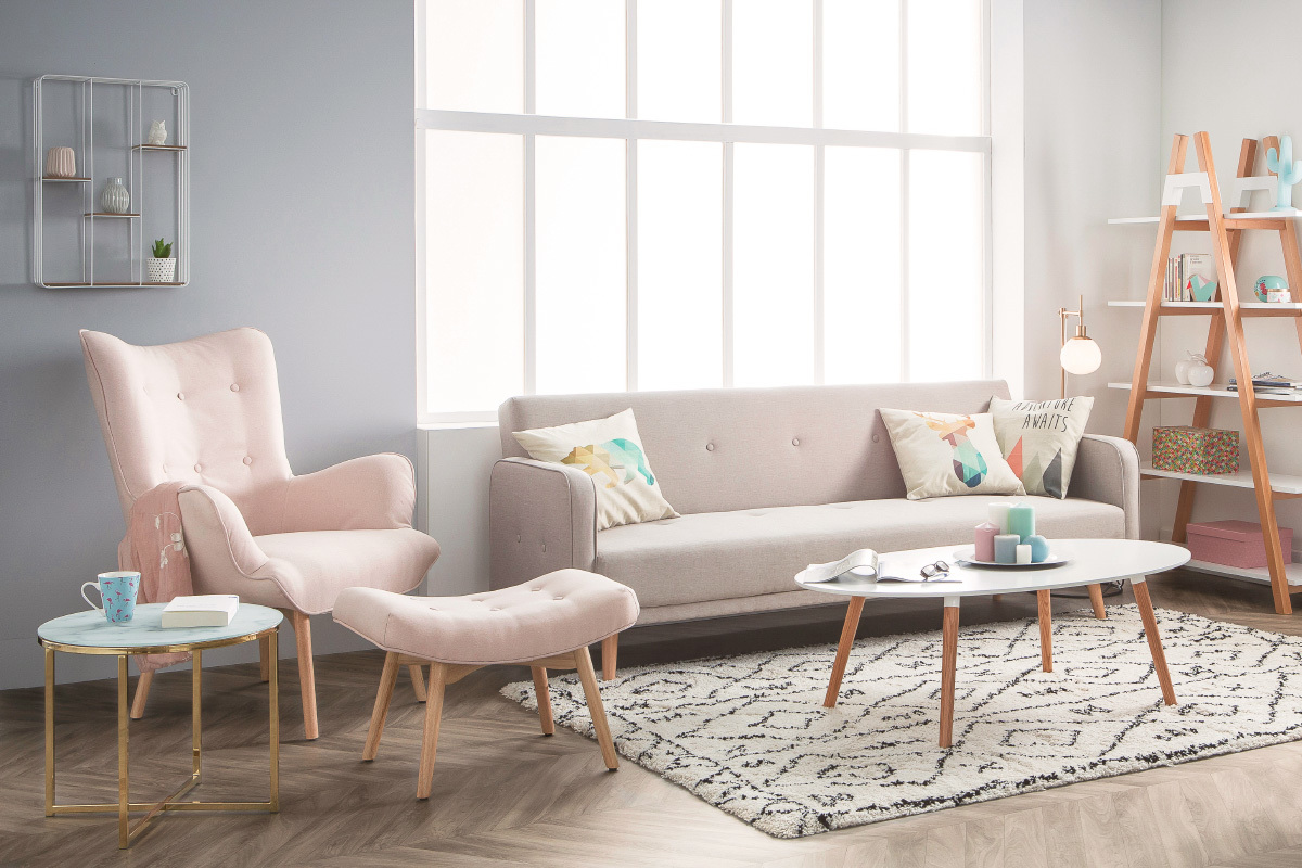 Poltrona design scandinava con poggiapiedi grigio chiaro e legno chiaro BRISTOL