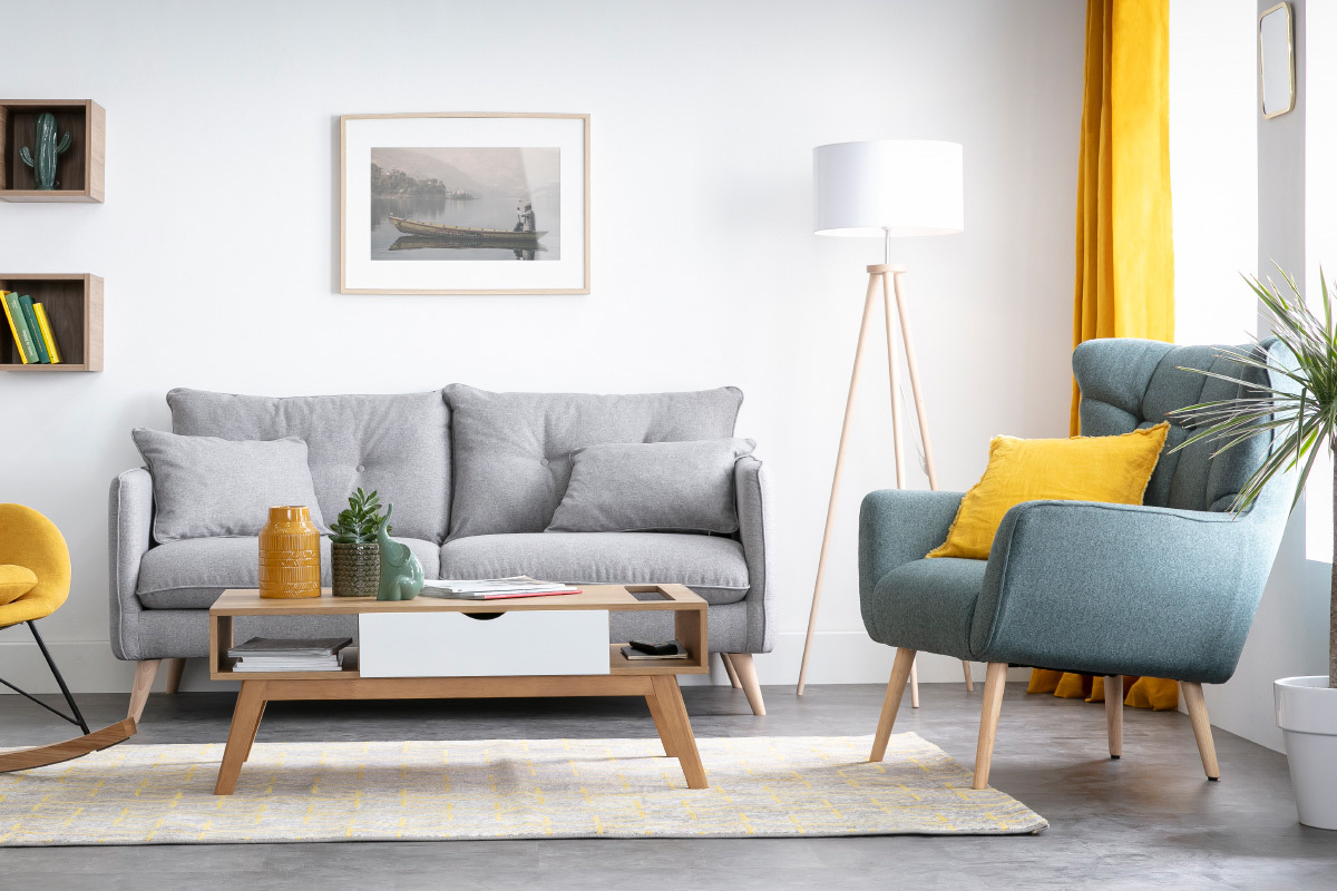 Poltrona scandinava in tessuto verde e legno AVERY