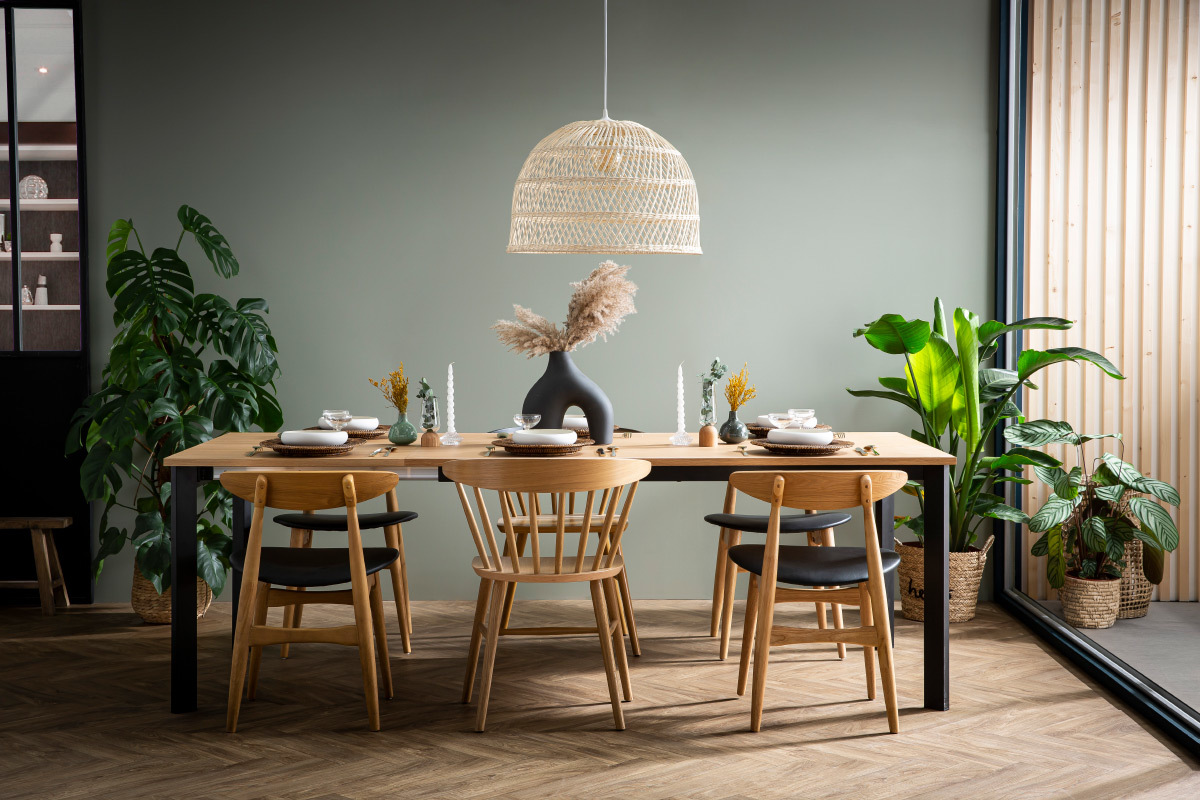 Set di 2 sedie in legno chiaro e PU nero design scandinavo giapponese WALFORD