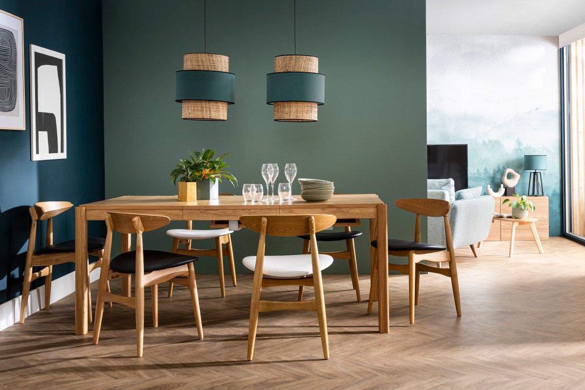 Set di 2 sedie in legno chiaro e PU nero design scandinavo giapponese WALFORD