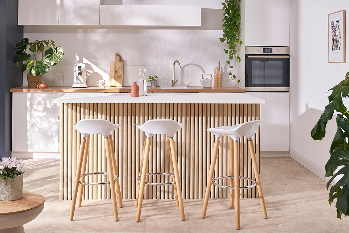 Set di 2 sgabelli da bar bianco in stile scandinavo GILDA