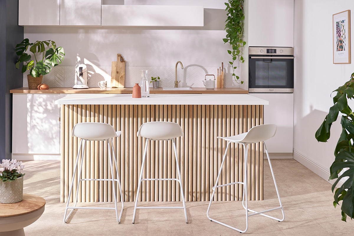 Set di 2 sgabelli da bar design bianchi H65 cm ELLA